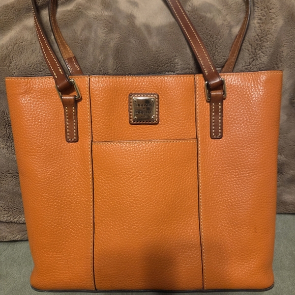 Dooney & Bourke Vibrant Orange Tote 50.00 - Picture 12 of 15
